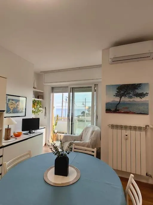 Rivamarsud - Casa Fronte Mare - Parking Privato, Aria Condizionata Apartment Bordighera 0*,