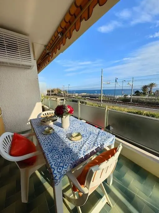 Rivamarsud - Casa Fronte Mare - Parking Privato, Aria Condizionata Apartment Bordighera